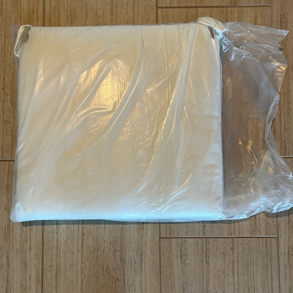 New Set of 2 Pottery Barn Chair Cushions - Picture 4 of 5